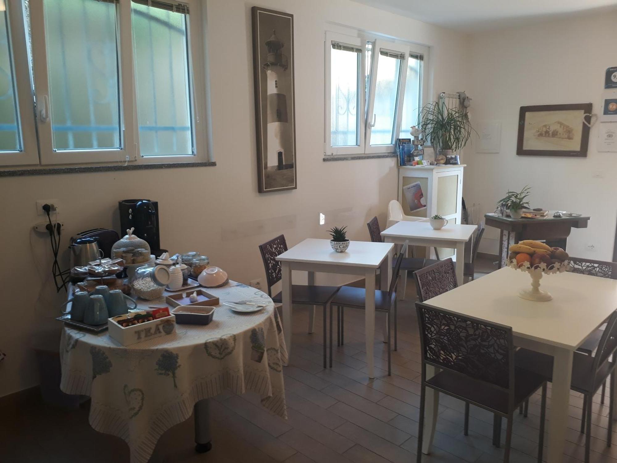 B&B Ai Tre Archi Spotorno Esterno foto