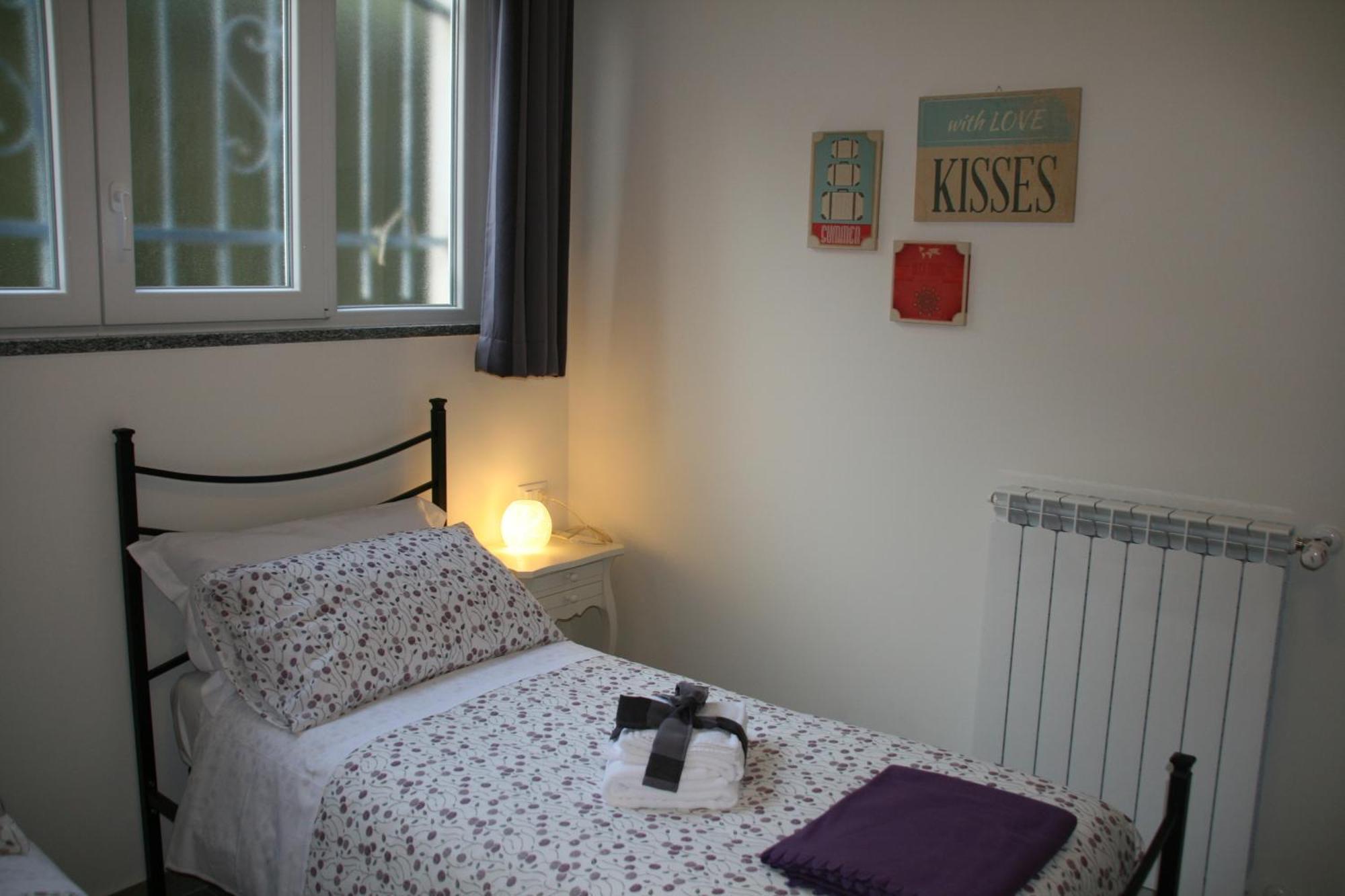 B&B Ai Tre Archi Spotorno Esterno foto