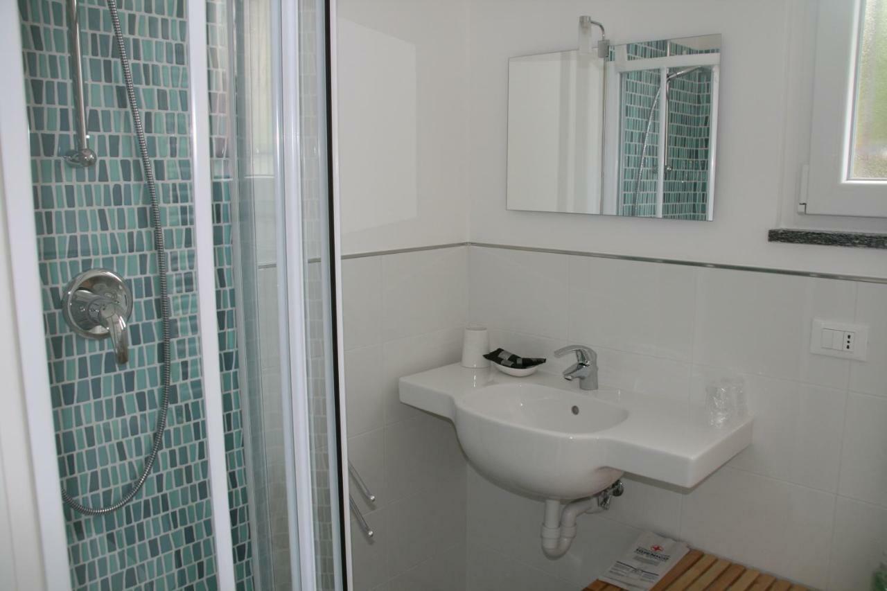 B&B Ai Tre Archi Spotorno Esterno foto