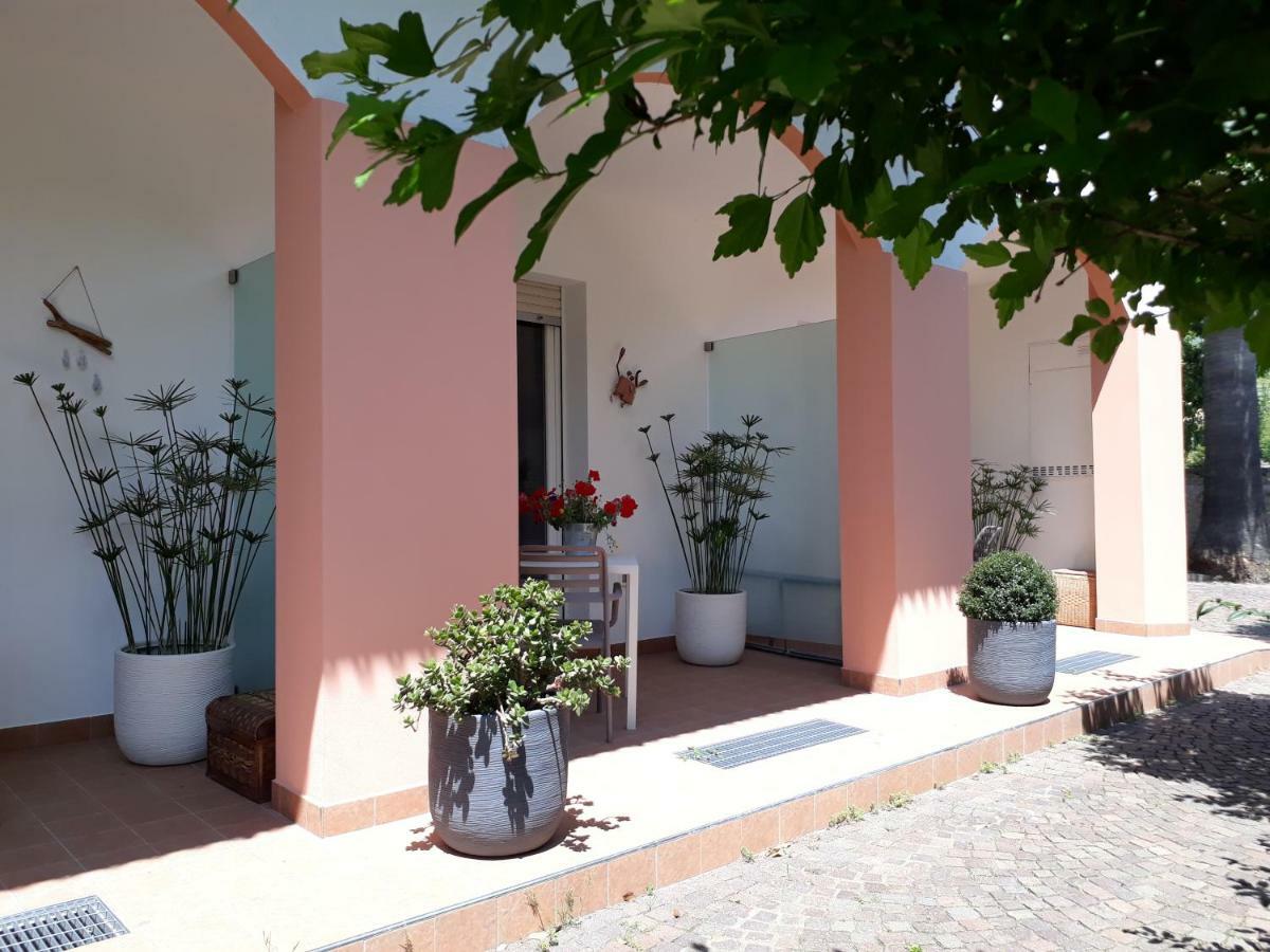 B&B Ai Tre Archi Spotorno Esterno foto